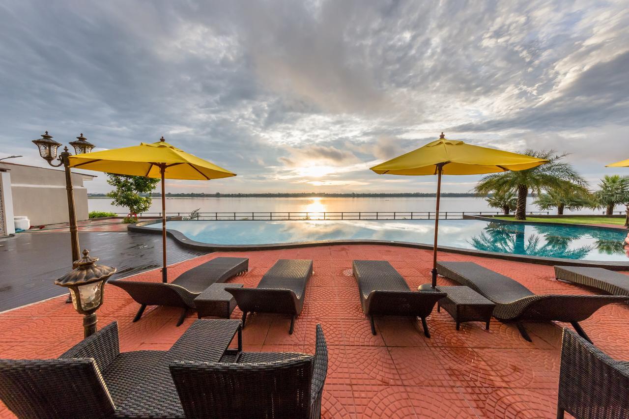 Hotel De Ladda Mukdahan Zewnętrze zdjęcie